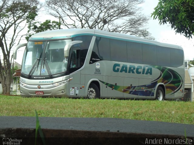Viação Garcia 7406 na cidade de Mandaguaçu, Paraná, Brasil, por André Nordeste. Número da foto: #3024545.