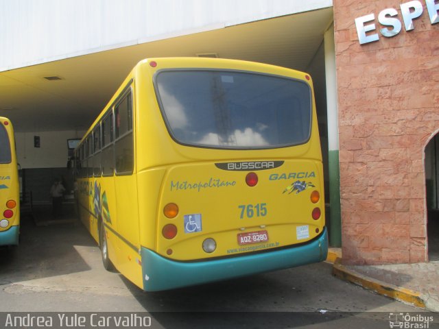 Viação Garcia 7615 na cidade de Nova Esperança, Paraná, Brasil, por Andrea Yule Carvalho. Número da foto: #3058038.