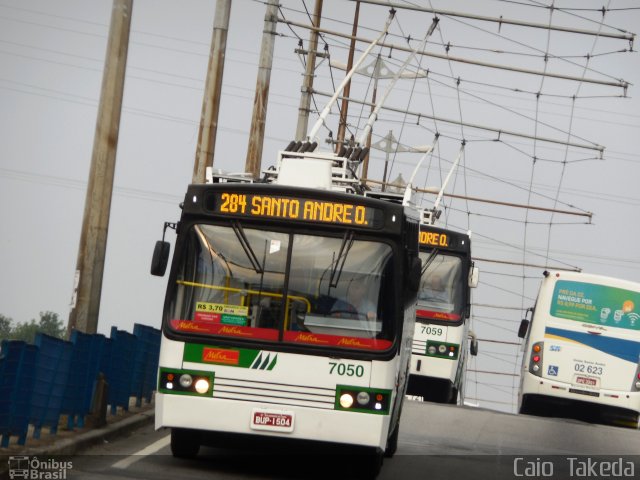 Metra - Sistema Metropolitano de Transporte 7050 na cidade de Santo André, São Paulo, Brasil, por Caio  Takeda. Número da foto: #3057663.