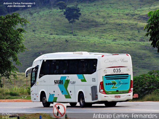 Souza Turismo 035 na cidade de João Monlevade, Minas Gerais, Brasil, por Antonio Carlos Fernandes. Número da foto: #3061207.