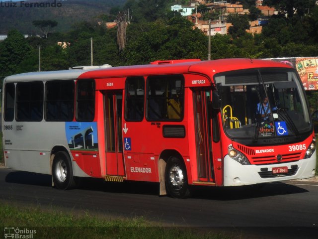 Viação Brasília 39085 na cidade de Sabará, Minas Gerais, Brasil, por Luiz Fernando. ID da foto: 3060366.