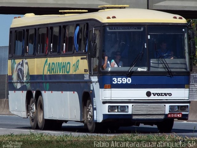 Carinho Tur 3590 na cidade de Guaratinguetá, São Paulo, Brasil, por Fabio Alcantara. ID da foto: 3067196.