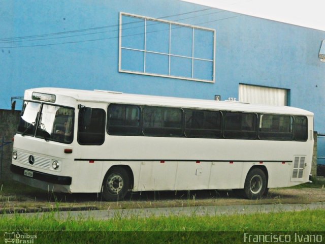 Ônibus Particulares 2737 na cidade de Pinhais, Paraná, Brasil, por Francisco Ivano. Número da foto: #3067397.