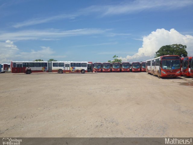 Terminais Rodoviários e Urbanos GARAGEM na cidade de Manaus, Amazonas, Brasil, por Vicente Pinto Moreira. Número da foto: #3069813.