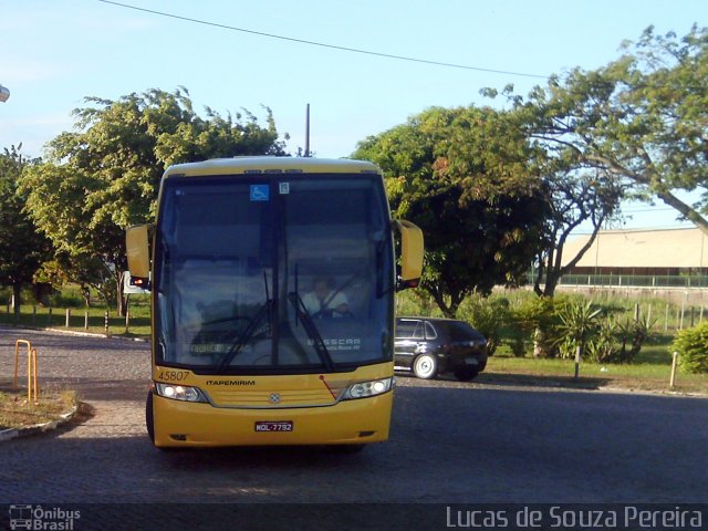 Viação Itapemirim 45807 na cidade de Campos dos Goytacazes, Rio de Janeiro, Brasil, por Lucas de Souza Pereira. Número da foto: #3070864.