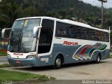 Rosa Turismo 1060 na cidade de Angra dos Reis, Rio de Janeiro, Brasil, por Mateus Machado. ID da foto: :id.