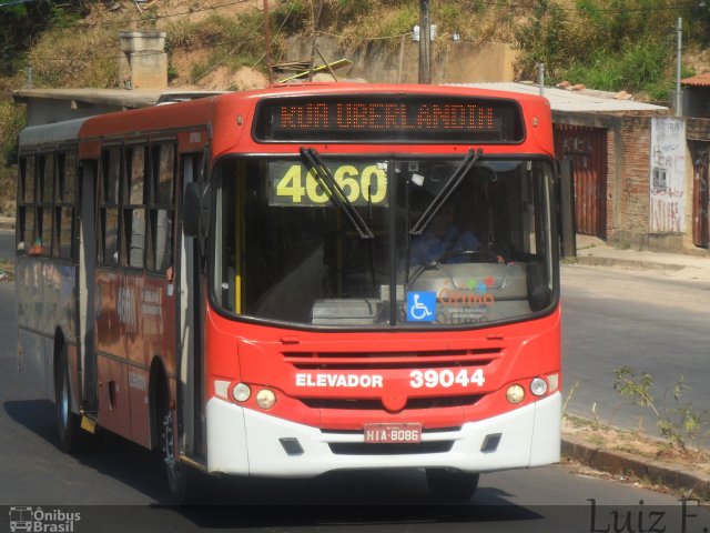 Viação Brasília 39044 na cidade de Sabará, Minas Gerais, Brasil, por Luiz Fernando. ID da foto: 3026813.