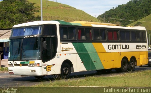 Empresa Gontijo de Transportes 15325 na cidade de Viana, Espírito Santo, Brasil, por Guilherme Goldman. Número da foto: #3026757.