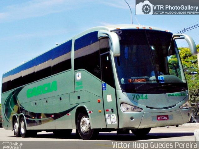 Viação Garcia 7044 na cidade de Maringá, Paraná, Brasil, por Victor Hugo Guedes Pereira. Número da foto: #3075285.