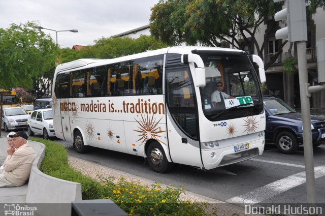 SAM - Sociedade de Automóveis da Madeira  na cidade de Funchal, Madeira, Portugal, por Donald Hudson. ID da foto: 3076409.