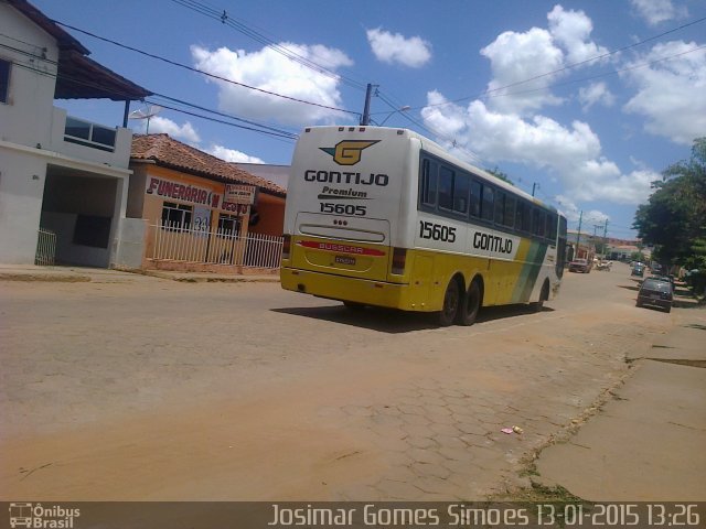 Empresa Gontijo de Transportes 15605 na cidade de Minas Novas, Minas Gerais, Brasil, por Josimar Gomes Simoes. ID da foto: 3077102.