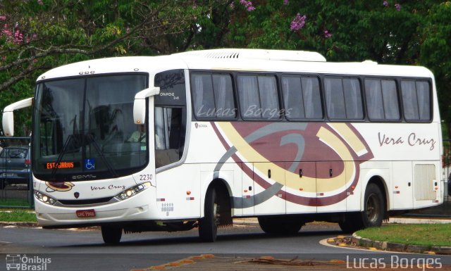 Vera Cruz Transporte e Turismo 2230 na cidade de Araxá, Minas Gerais, Brasil, por Lucas Borges . Número da foto: #3082103.
