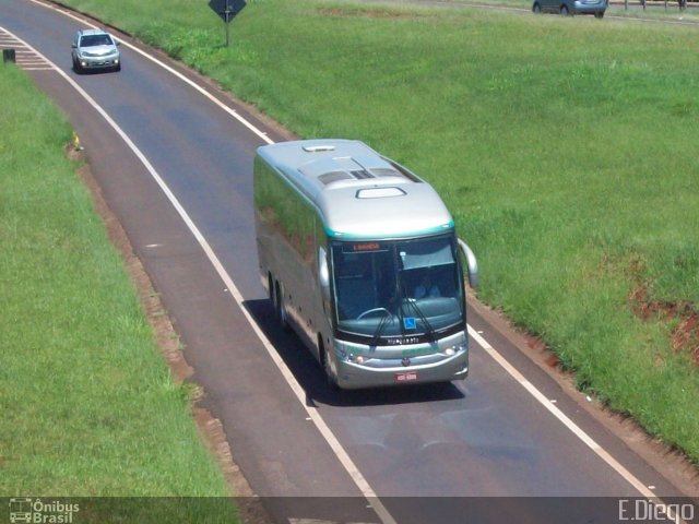 Viação Garcia 7666 na cidade de Mandaguari, Paraná, Brasil, por Diego Lopes. ID da foto: 3083418.