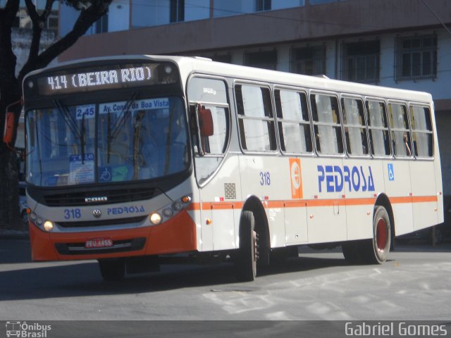 Empresa Pedrosa 318 na cidade de Recife, Pernambuco, Brasil, por Gabriel  Gomes. ID da foto: 3095949.