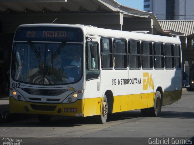 Empresa Metropolitana 812 na cidade de Recife, Pernambuco, Brasil, por Gabriel  Gomes. Número da foto: #3095984.