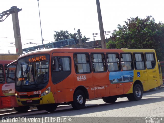 Expresso Luziense > Territorial Com. Part. e Empreendimentos 30313 na cidade de Belo Horizonte, Minas Gerais, Brasil, por Gabriel Oliveira. Número da foto: #3095962.