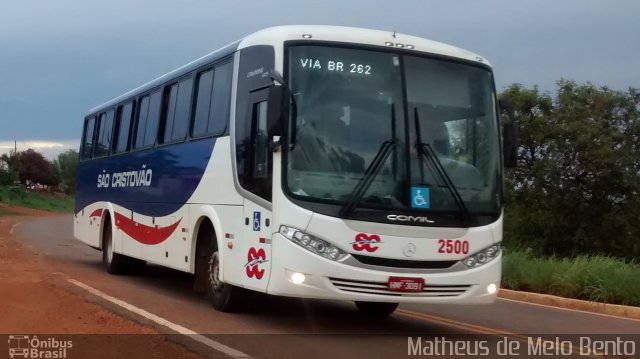 Viação São Cristóvão 2500 na cidade de Dores do Indaiá, Minas Gerais, Brasil, por Matheus de Melo Bento. Número da foto: #3096799.