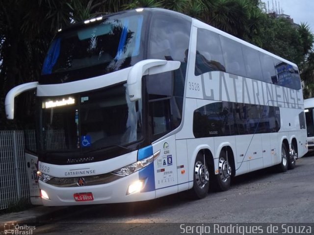 Auto Viação Catarinense 3528 na cidade de Curitiba, Paraná, Brasil, por Sergio Rodrigues de Souza. ID da foto: 3028270.