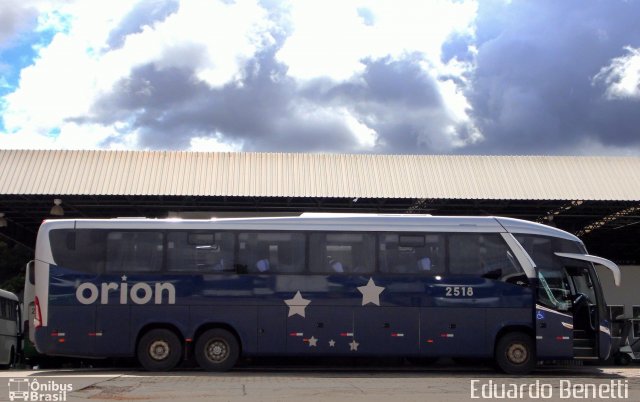 Orion Transportes 2518 na cidade de Cuiabá, Mato Grosso, Brasil, por Eduardo Benetti . Número da foto: #3103166.