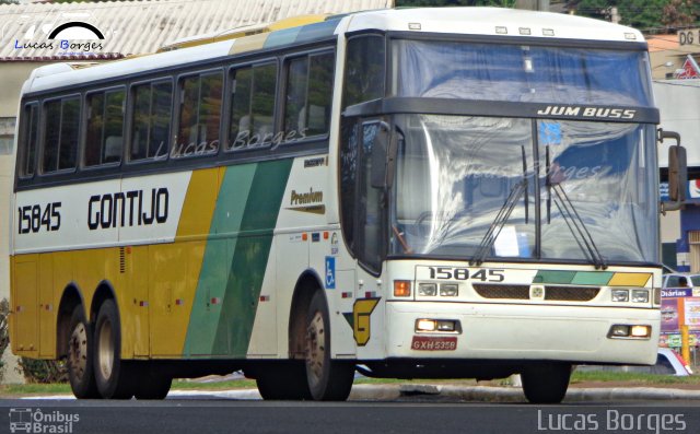 Empresa Gontijo de Transportes 15845 na cidade de Araxá, Minas Gerais, Brasil, por Lucas Borges . Número da foto: #3029911.