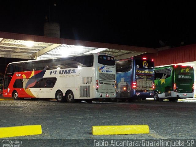 Pluma Conforto e Turismo 7015 na cidade de Guaratinguetá, São Paulo, Brasil, por Fabio Alcantara. ID da foto: 3029545.