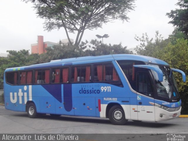 UTIL - União Transporte Interestadual de Luxo 9911 na cidade de São Paulo, São Paulo, Brasil, por Alexandre  Luis de Oliveira. Número da foto: #3034002.