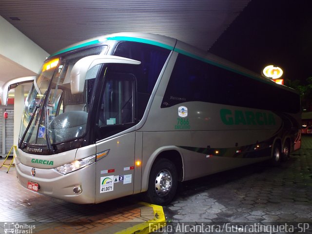 Viação Garcia 7866 na cidade de Guaratinguetá, São Paulo, Brasil, por Fabio Alcantara. ID da foto: 3033430.