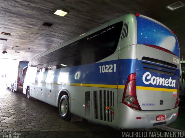 Viação Cometa 10221 na cidade de Belo Horizonte, Minas Gerais, Brasil, por Maurício Nascimento. Número da foto: #3034994.