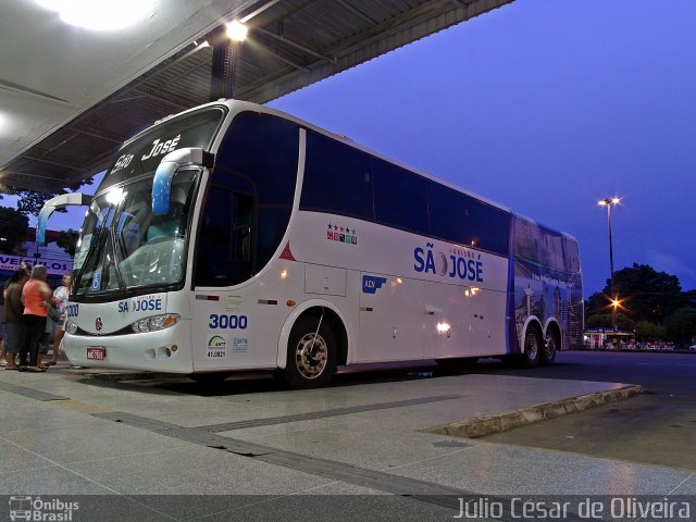 Turismo São José 3000 na cidade de Telêmaco Borba, Paraná, Brasil, por Júlio César de Oliveira. Número da foto: #3035984.
