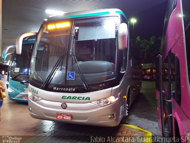Viação Garcia 7866 na cidade de Guaratinguetá, São Paulo, Brasil, por Fabio Alcantara. Número da foto: #3037394.