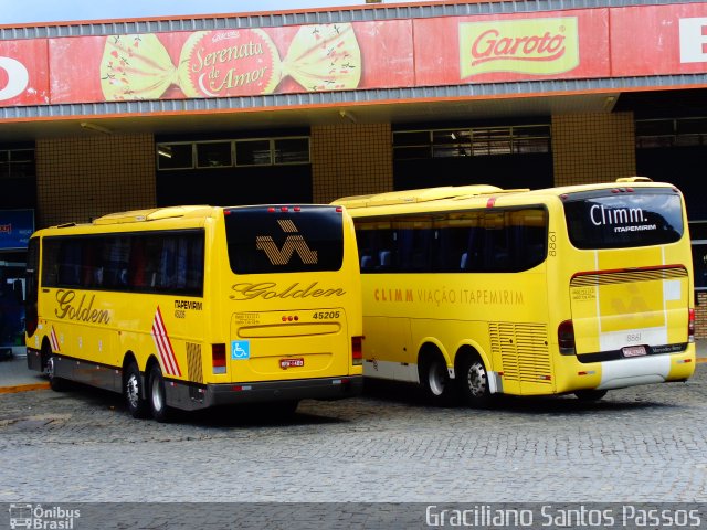 Viação Itapemirim 45205 na cidade de Manhuaçu, Minas Gerais, Brasil, por Graciliano Santos Passos. ID da foto: 3035624.