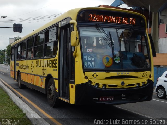 Viação Sul Fluminense 1227 na cidade de Volta Redonda, Rio de Janeiro, Brasil, por André Luiz Gomes de Souza. Número da foto: #3040644.