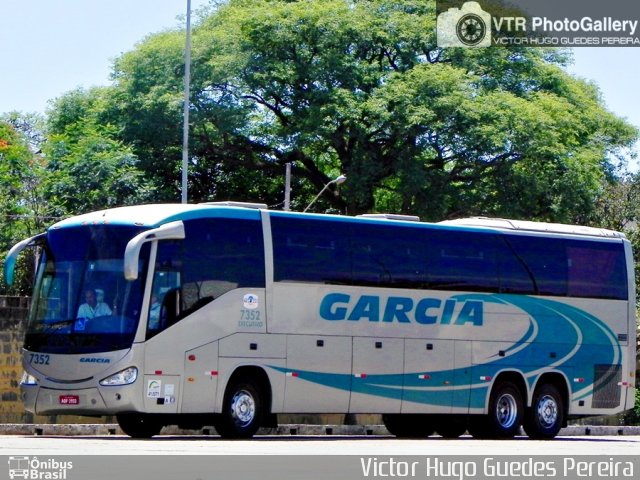 Viação Garcia 7352 na cidade de Maringá, Paraná, Brasil, por Victor Hugo Guedes Pereira. Número da foto: #3040738.