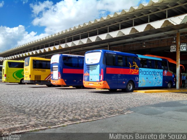 Terminais Rodoviários e Urbanos AMERICANA-SP na cidade de Americana, São Paulo, Brasil, por Matheus Barreto de Souza. Número da foto: #3044198.