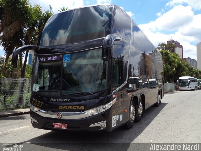 Viação Garcia 7337 na cidade de Curitiba, Paraná, Brasil, por Alexandre Rodrigo. Número da foto: #3676251.