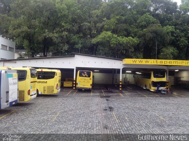 Viação Itapemirim 44095 na cidade de Cachoeiro de Itapemirim, Espírito Santo, Brasil, por Guilherme Neves. Número da foto: #3676404.