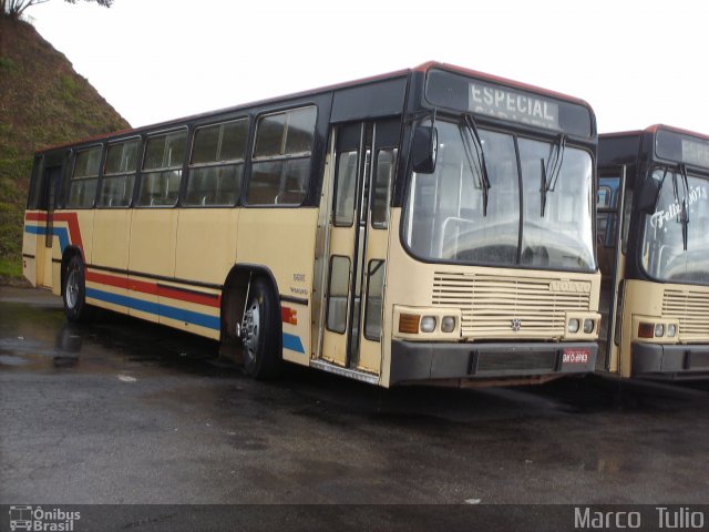 Ônibus Particulares 6983 na cidade de Belo Horizonte, Minas Gerais, Brasil, por Marco  Tulio. Número da foto: #3698232.