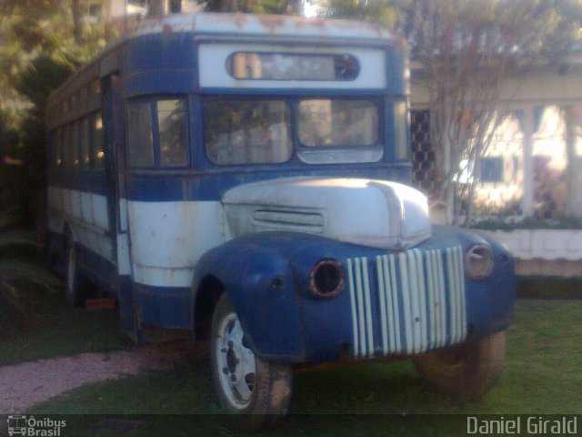 Sucata e Desmanches 1946 na cidade de Canela, Rio Grande do Sul, Brasil, por Daniel Girald. Número da foto: #3700874.