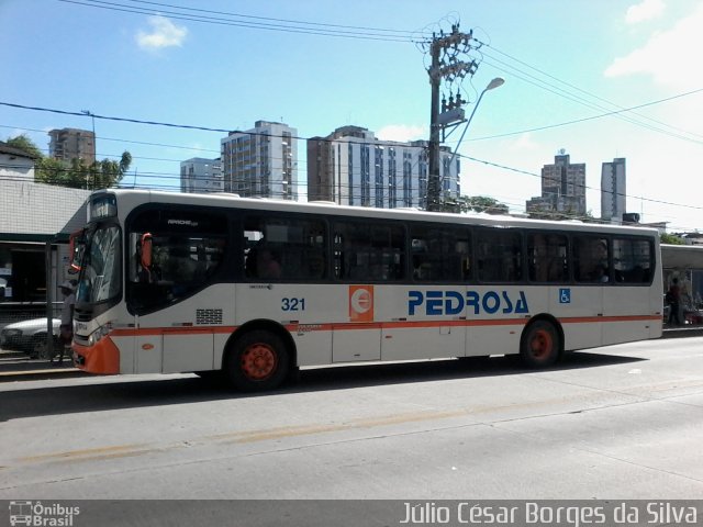 Empresa Pedrosa 321 na cidade de Recife, Pernambuco, Brasil, por Júlio César Borges da Silva. Número da foto: #3705287.