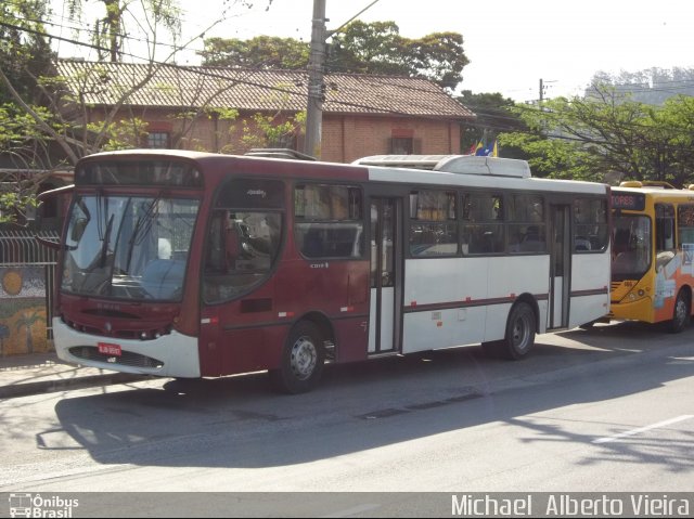 Ônibus Particulares 8597 na cidade de Barueri, São Paulo, Brasil, por Michael  Alberto Vieira. ID da foto: 3707709.