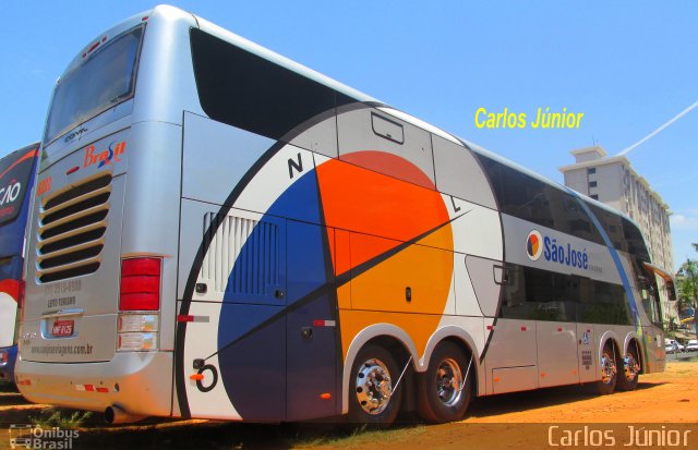 São José Viagens 6000 na cidade de Caldas Novas, Goiás, Brasil, por Carlos Júnior. Número da foto: #3708801.