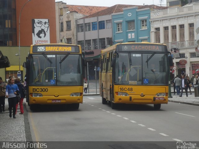 Transporte Coletivo Glória BC300 na cidade de Curitiba, Paraná, Brasil, por Alisson Fontes. Número da foto: #3712078.