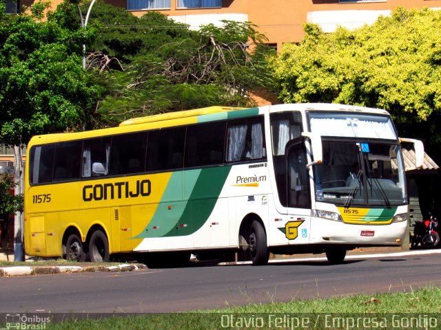 Empresa Gontijo de Transportes 11575 na cidade de Foz do Iguaçu, Paraná, Brasil, por Otavio Felipe Balbinot. ID da foto: 3713212.