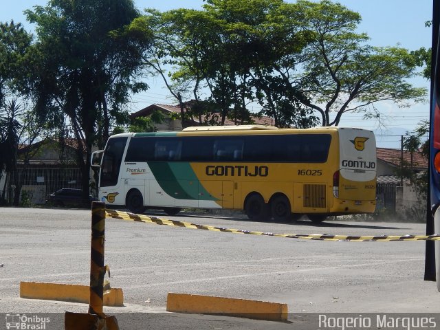 Empresa Gontijo de Transportes 16025 na cidade de Taubaté, São Paulo, Brasil, por Rogerio Marques. ID da foto: 3723043.