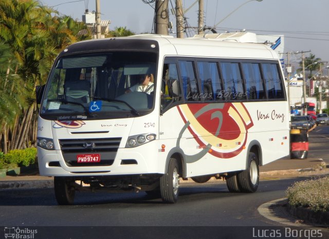 Vera Cruz Transporte e Turismo 2540 na cidade de Araxá, Minas Gerais, Brasil, por Lucas Borges . ID da foto: 3725767.