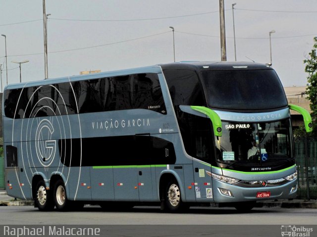 Viação Garcia 8021 na cidade de São Paulo, São Paulo, Brasil, por Raphael Malacarne. Número da foto: #3724807.