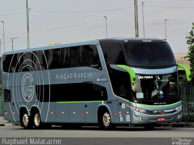 Viação Garcia 8021 na cidade de São Paulo, São Paulo, Brasil, por Raphael Malacarne. ID da foto: 3724807.