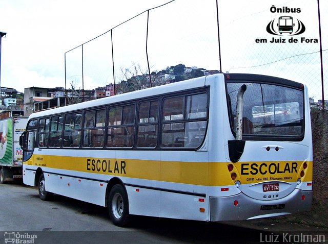 Escolares  na cidade de Juiz de Fora, Minas Gerais, Brasil, por Luiz Krolman. Número da foto: #3724658.