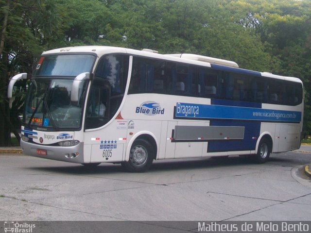 Auto Viação Bragança 6005 na cidade de São Paulo, São Paulo, Brasil, por Matheus de Melo Bento. Número da foto: #3726285.