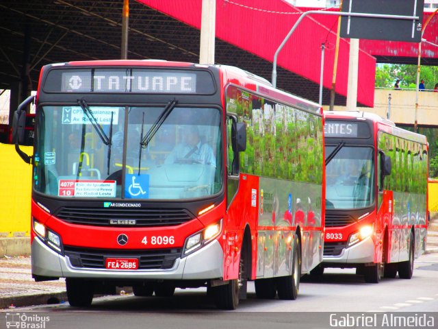 Express Transportes Urbanos Ltda 4 8096 na cidade de São Paulo, São Paulo, Brasil, por Gabriel Almeida. ID da foto: 3725938.